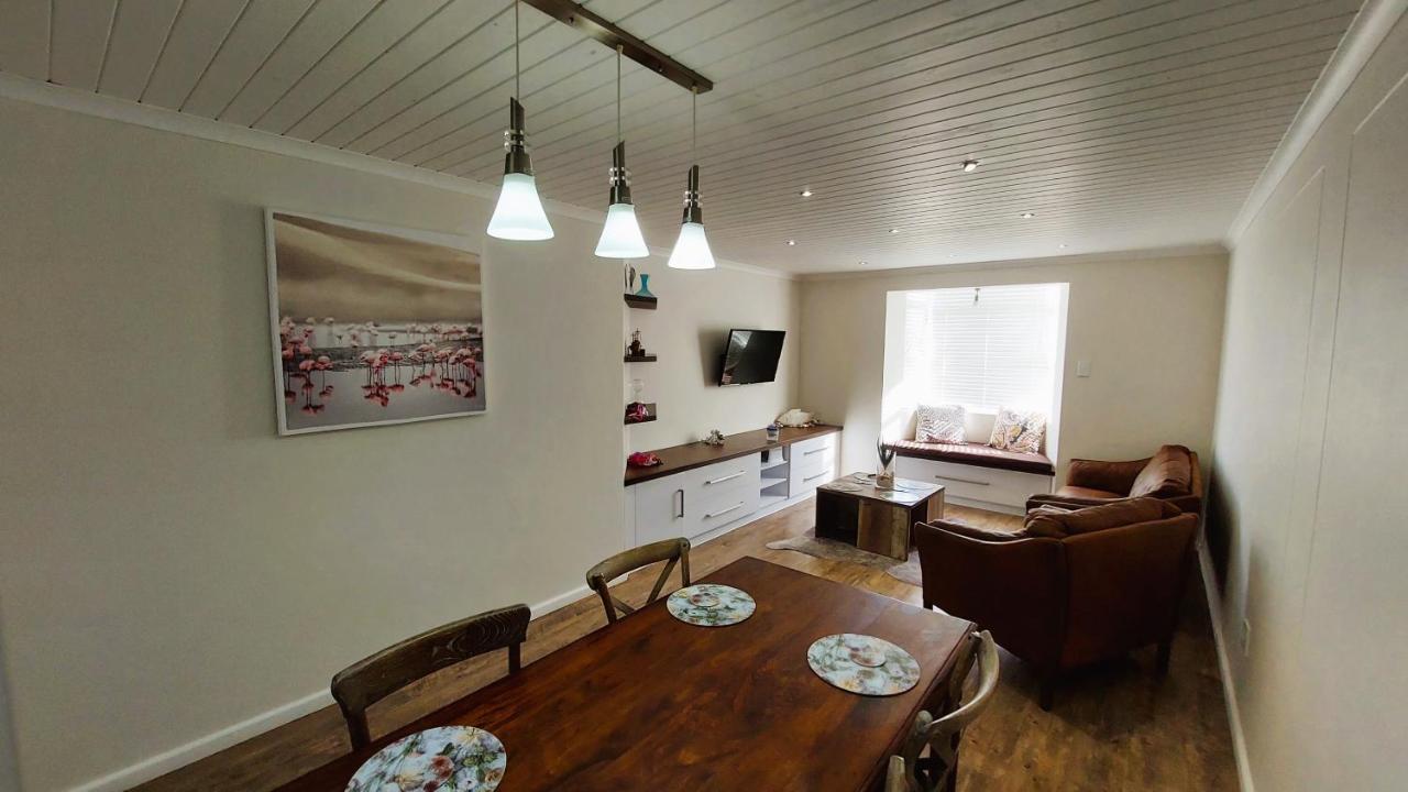 Nautilus 2 Bedroom Self-Catering Apartment 斯瓦科普蒙德 外观 照片